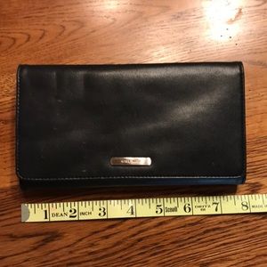 Nine West black leather wallet